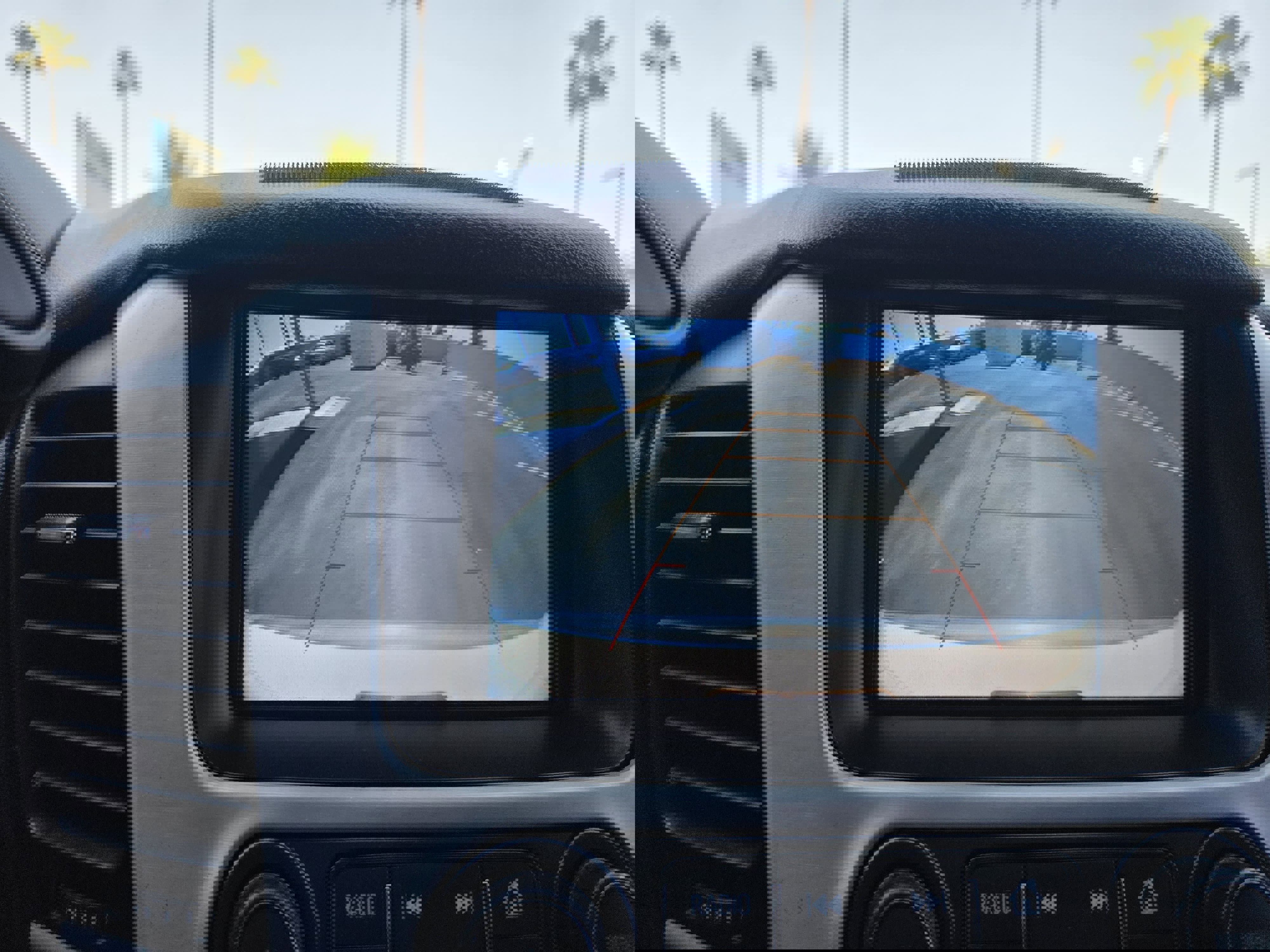 Used 2018 GMC Yukon XL SLE w/ Convenience Package RWD image 23