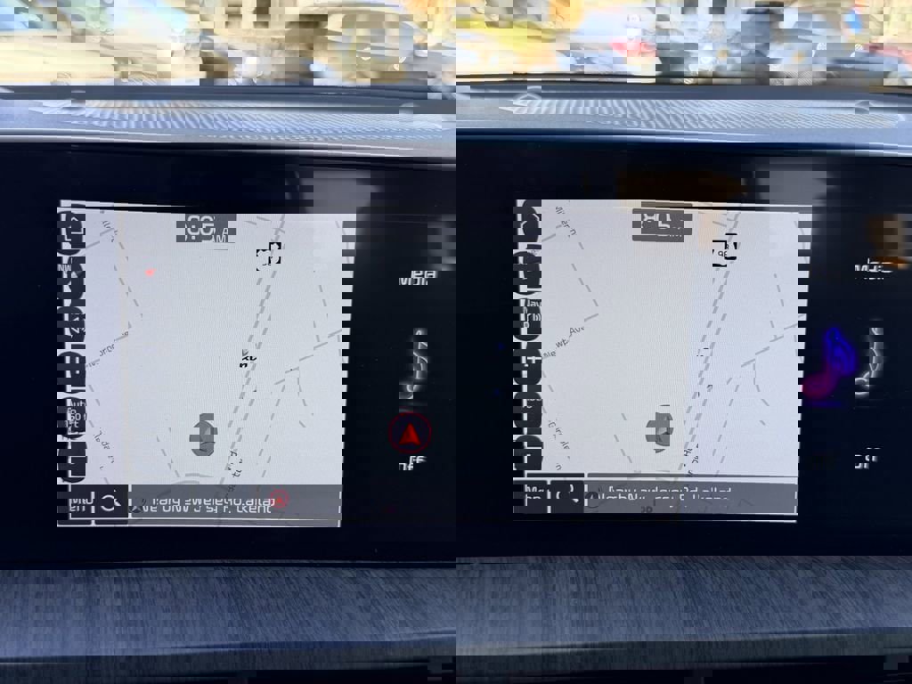 Used 2024 Kia Telluride EX w/ EX Captain's Chair Package image 25