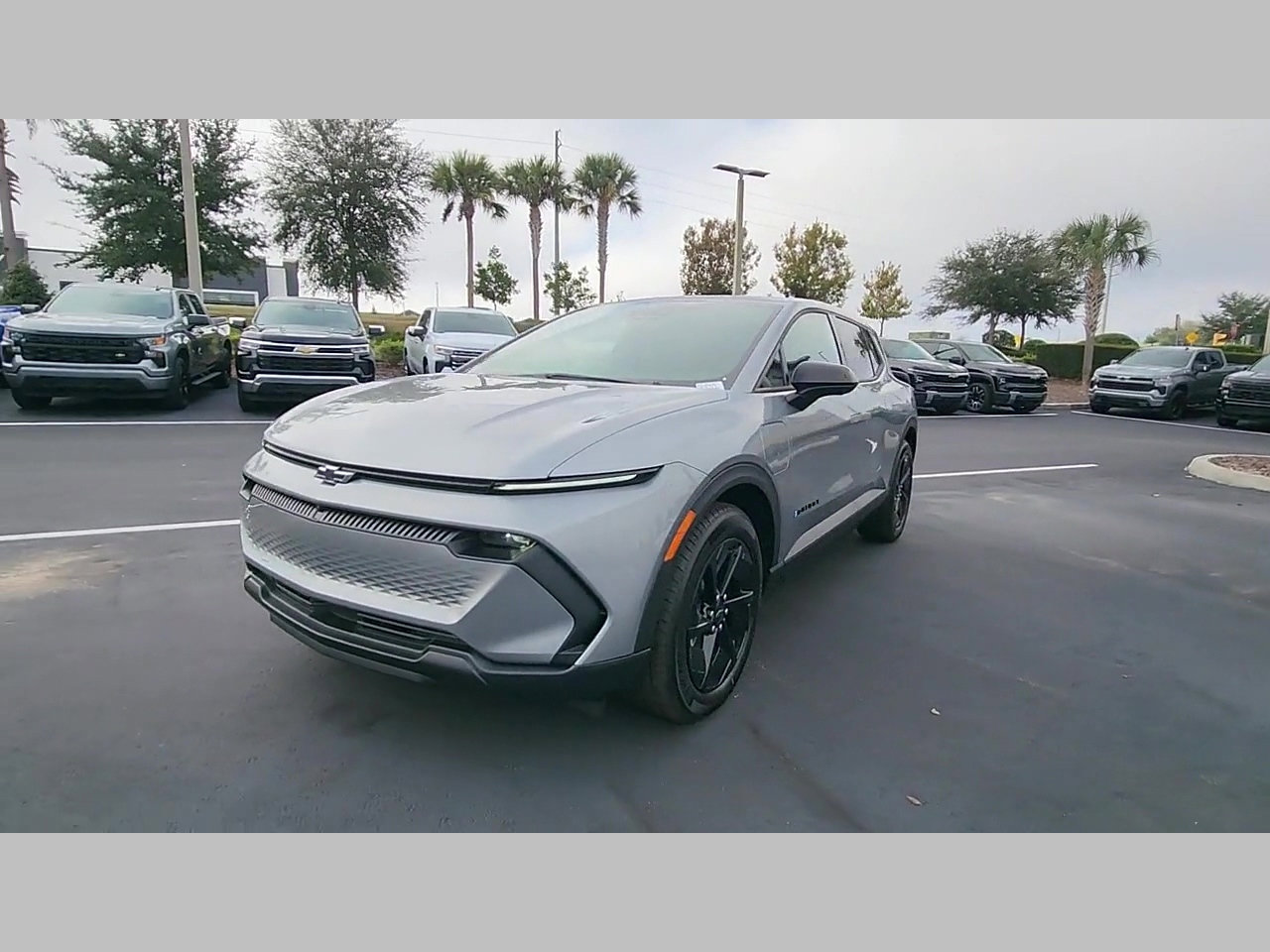 New 2026 Chevrolet Equinox EV LT image 24