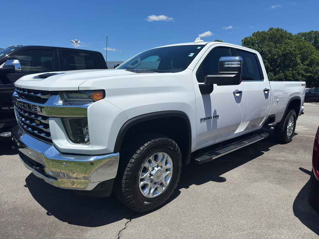 Used 2023 Chevrolet Silverado 3500 LTZ w/ LTZ Convenience Package AWD/4WD image 3