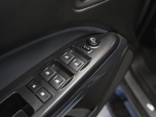 Used 2020 Chevrolet Colorado Z71 AWD/4WD image 18