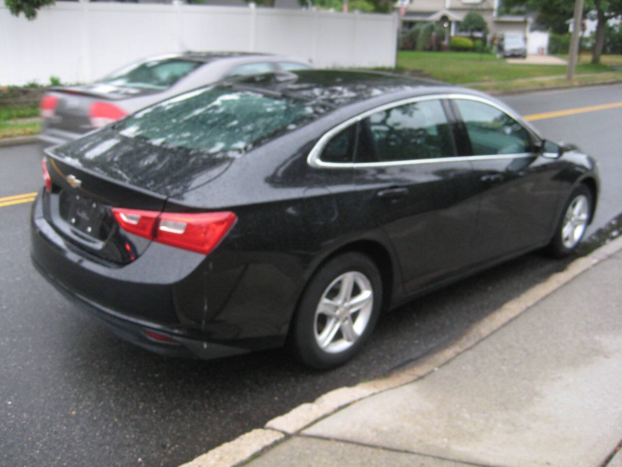 Used 2020 Chevrolet Malibu LS FWD image 5