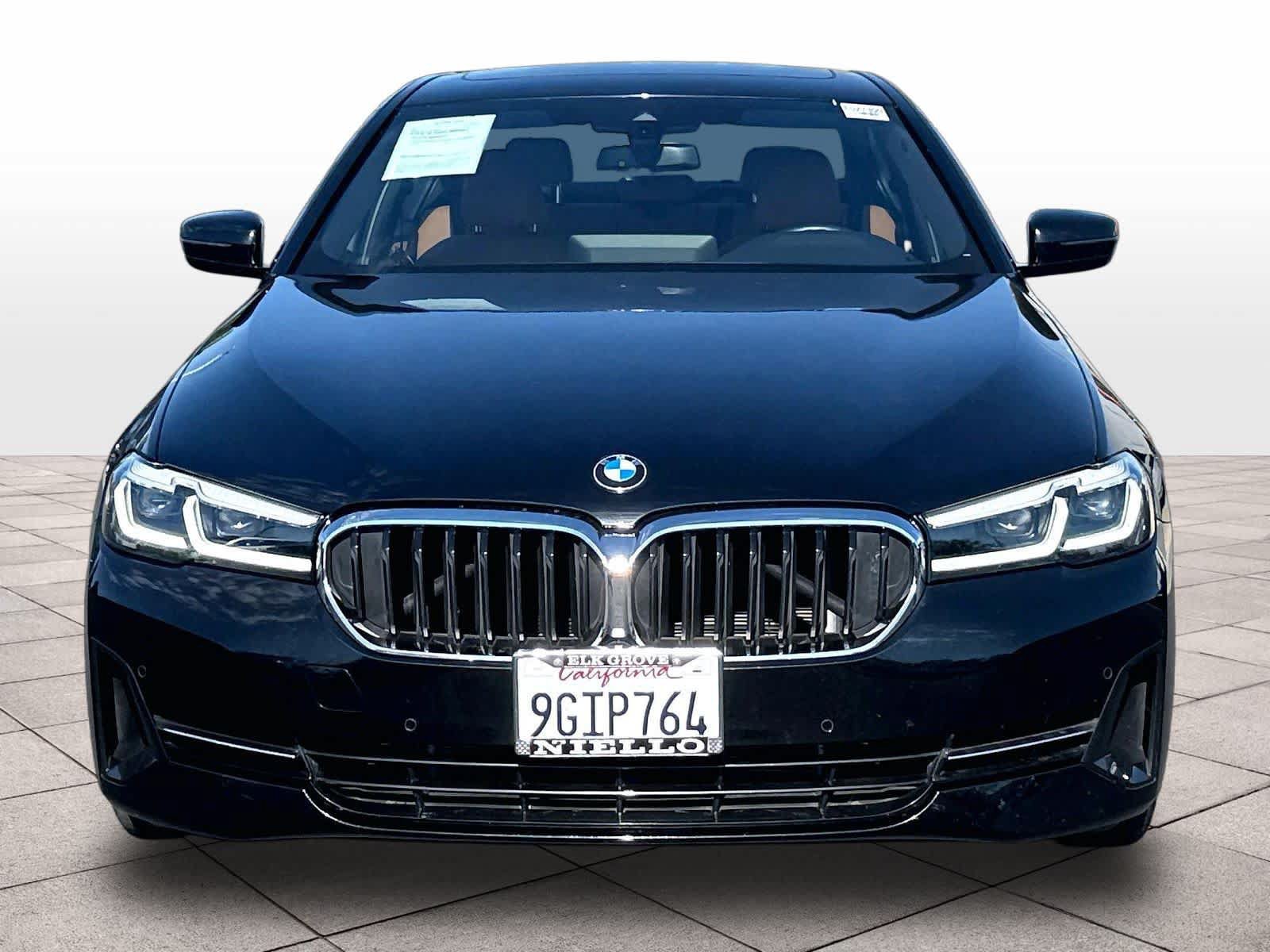 Used 2023 BMW 540i w/ Convenience Package RWD image 2
