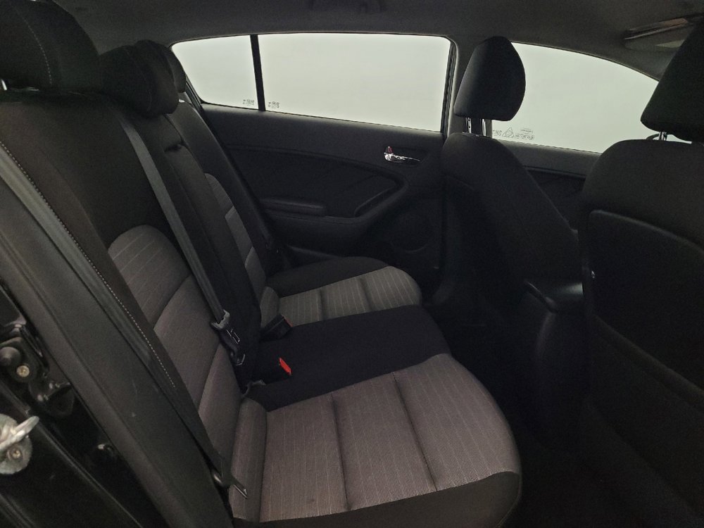 Used 2016 Kia Forte LX FWD image 19