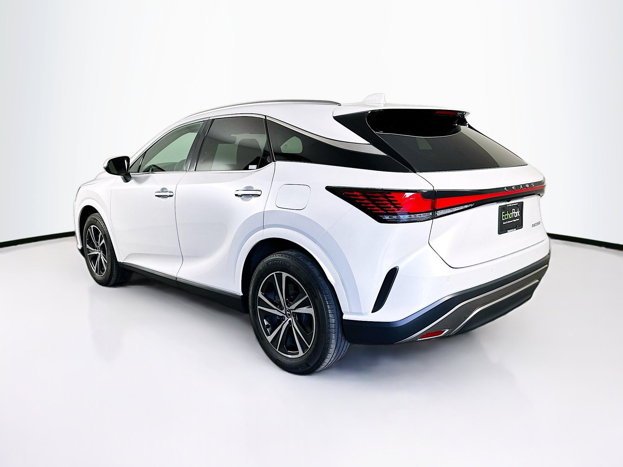 Used 2024 Lexus RX 350 Premium w/ Cold Area Package FWD image 5