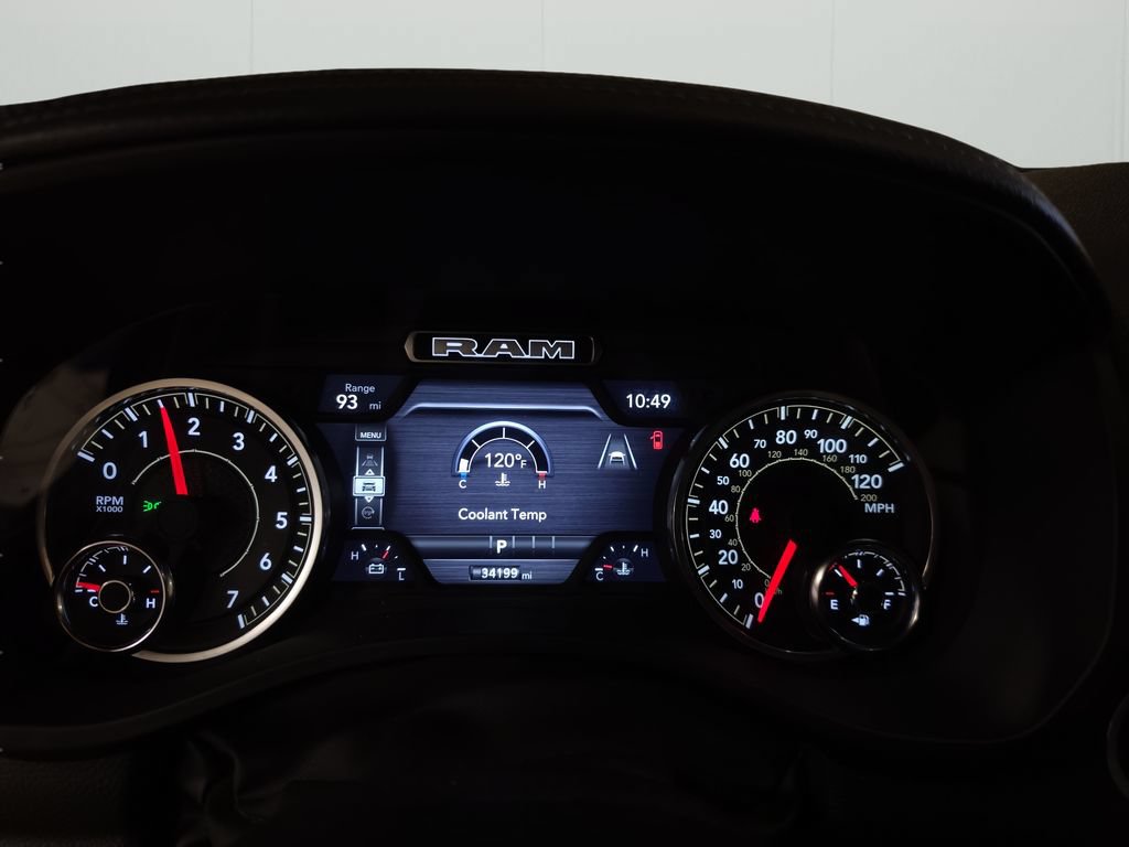Used 2025 RAM 1500 Laramie AWD/4WD image 19