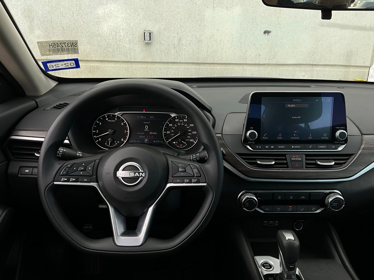 Used 2025 Nissan Altima 2.5 SV image 14