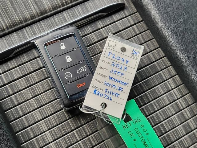 Certified 2023 Jeep Wagoneer Series II image 34