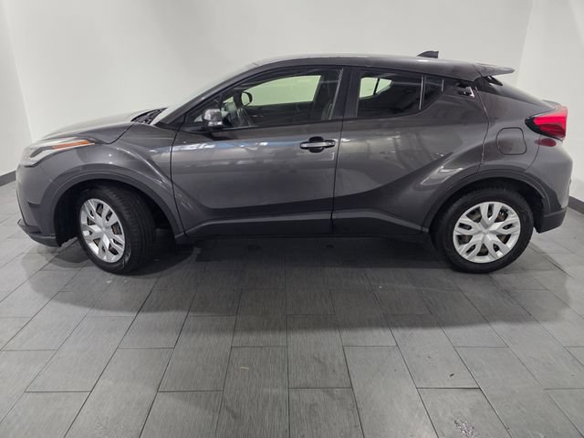Used 2021 Toyota C-HR LE FWD image 2