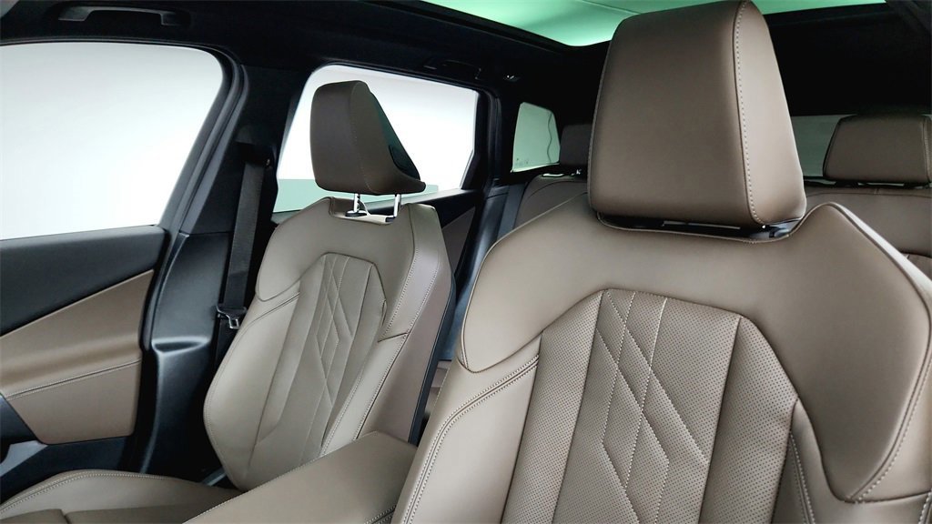 Used 2025 BMW X3 xDrive30i w/ Premium Package image 34