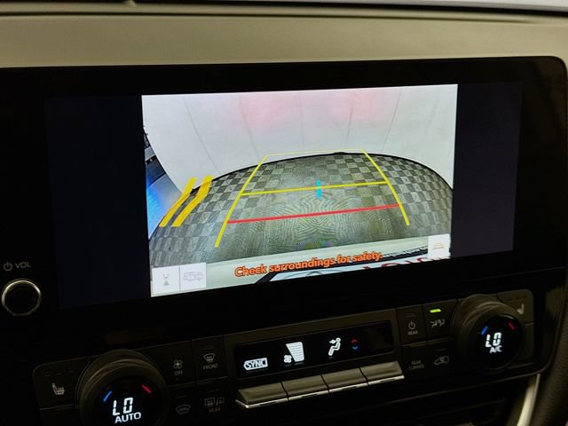 Used 2024 Toyota Grand Highlander AWD image 14