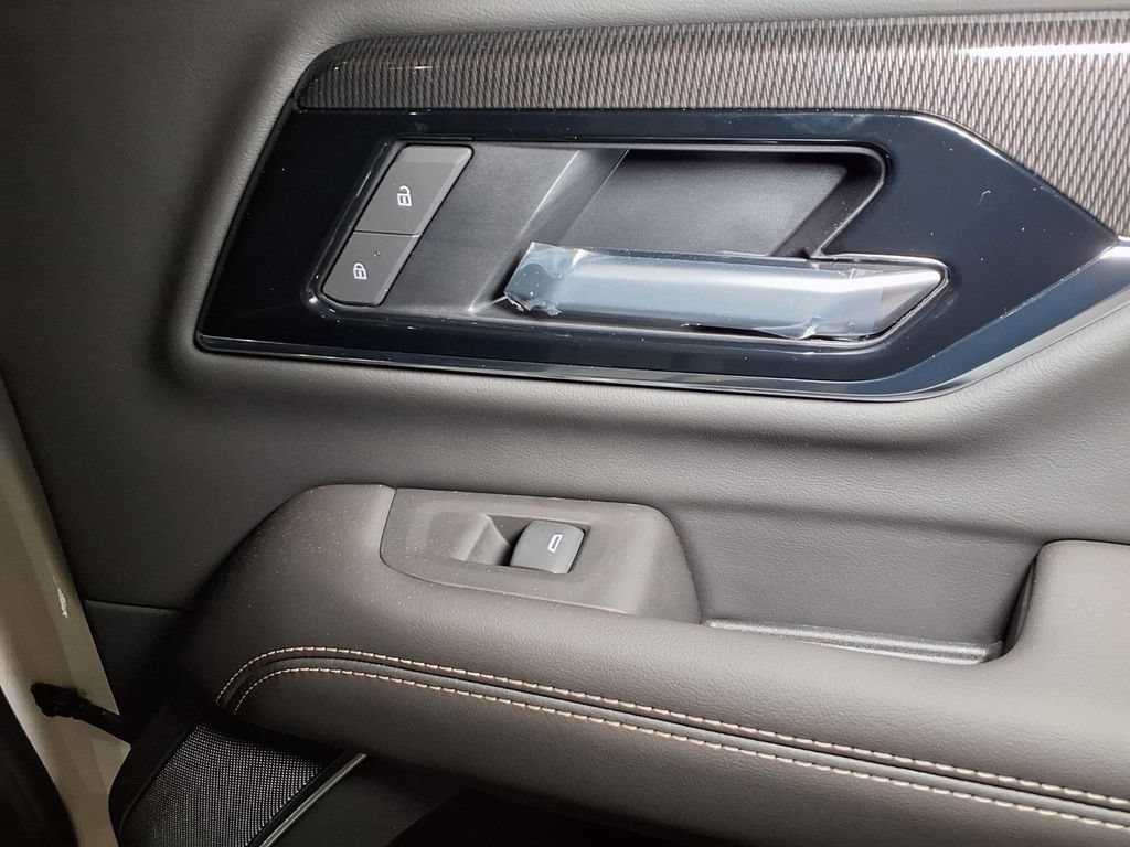 New 2026 GMC Yukon XL Elevation w/ Elevation Premium Package RWD image 6