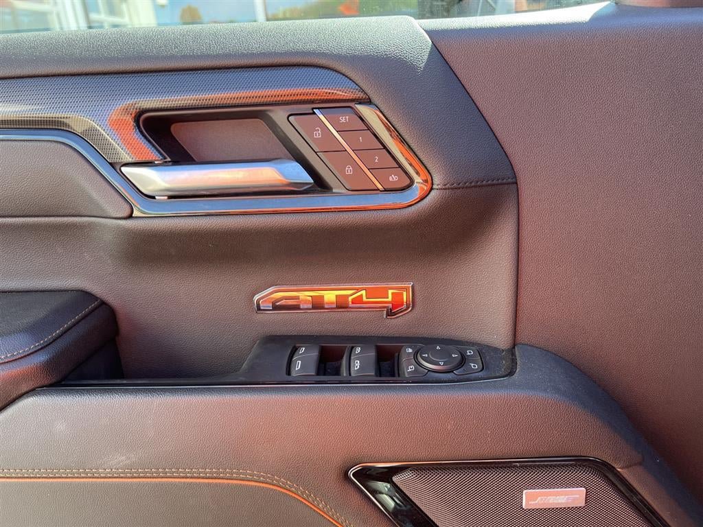 Used 2024 GMC Sierra 1500 AT4 w/ Technology Package AWD/4WD image 28