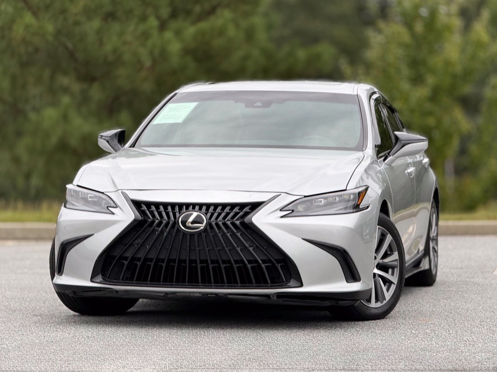 Used 2021 Lexus ES 350 w/ Premium Package FWD image 2