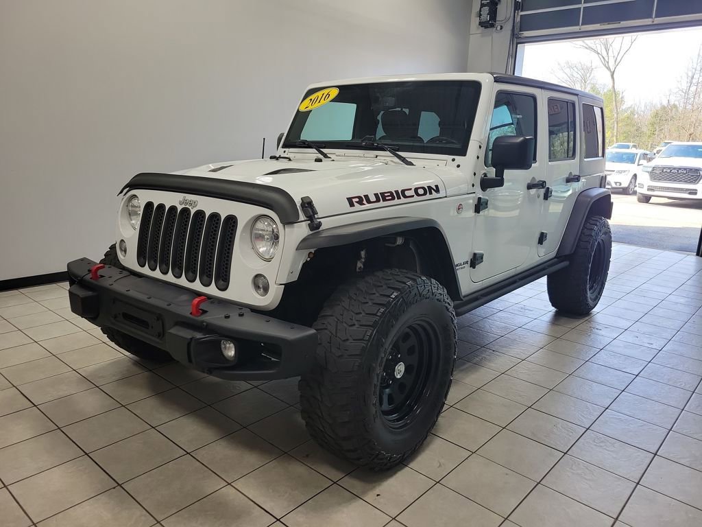 Used 2016 Jeep Wrangler Unlimited Rubicon AWD/4WD image 6