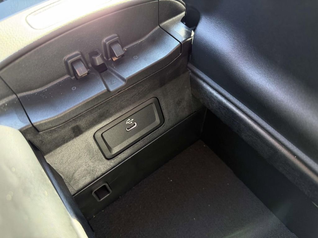 Used 2024 Mercedes-Benz E 350 4MATIC Sedan image 30