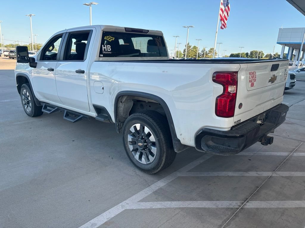 Used 2022 Chevrolet Silverado 2500 Custom w/ Custom Value Package AWD/4WD image 5