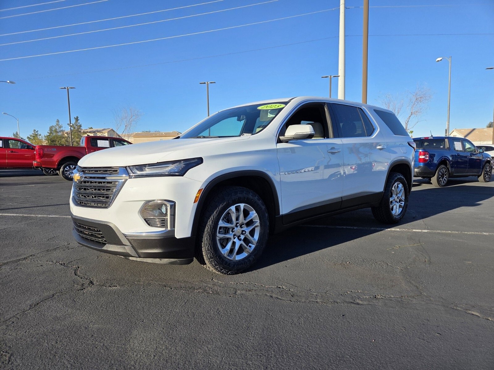 Used 2023 Chevrolet Traverse LS w/ Safety Package image 2