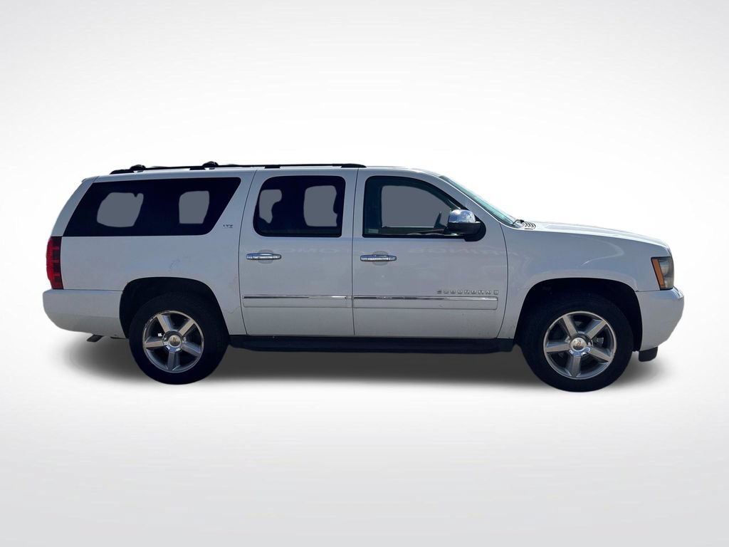 Used 2009 Chevrolet Suburban LTZ AWD/4WD image 6