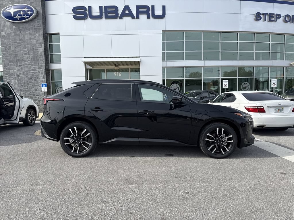 New 2026 Subaru Solterra w/ Limited Package AWD/4WD image 9