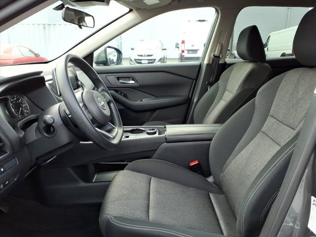 Used 2024 Nissan Rogue SV image 24