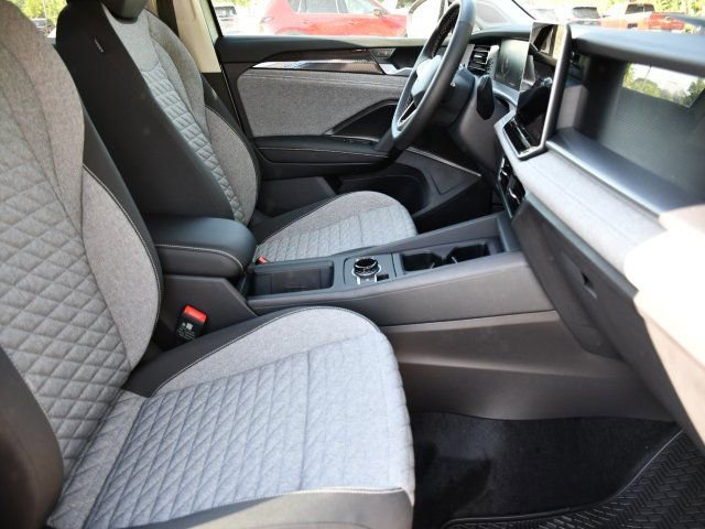 New 2026 Volkswagen Tiguan S FWD image 26
