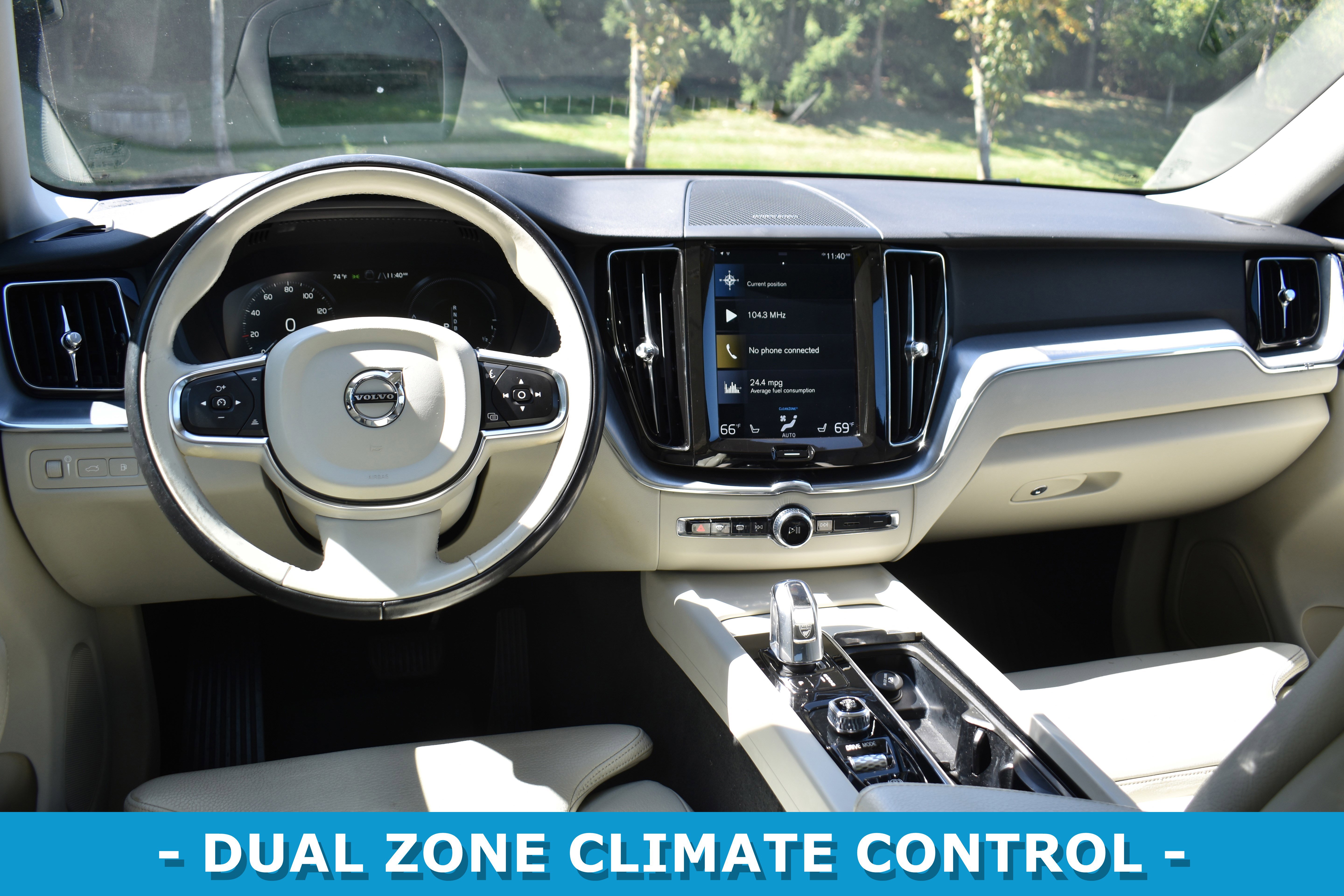 Used 2019 Volvo XC60 T8 Momentum w/ Advanced Package image 10