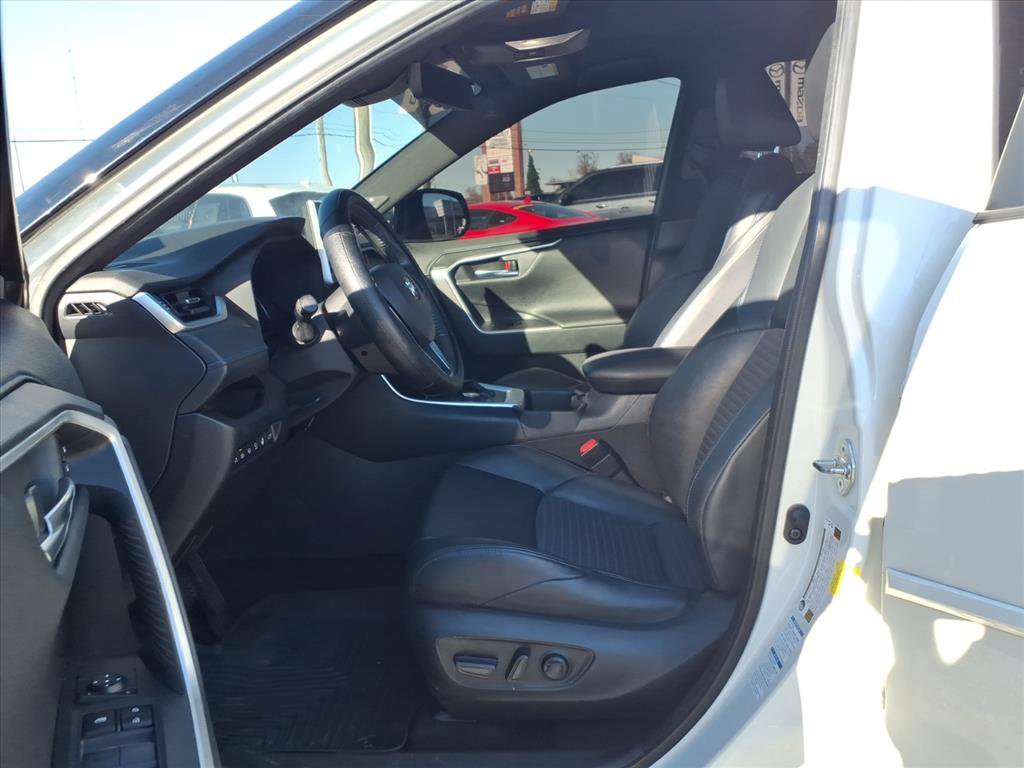 Used 2022 Toyota RAV4 XSE image 16