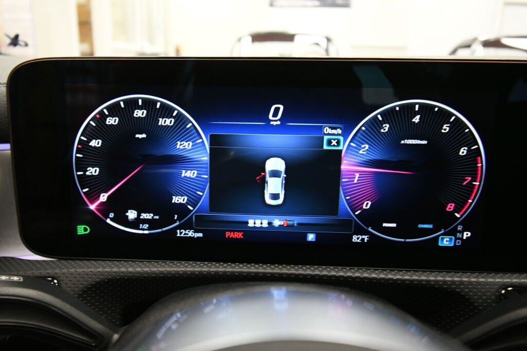 Used 2025 Mercedes-Benz CLA 250 4MATIC image 14