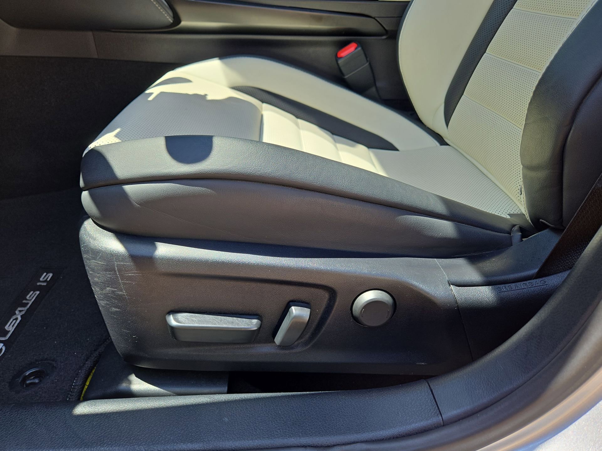 Certified 2023 Lexus IS 350 F Sport w/ Navigation Package RWD image 17
