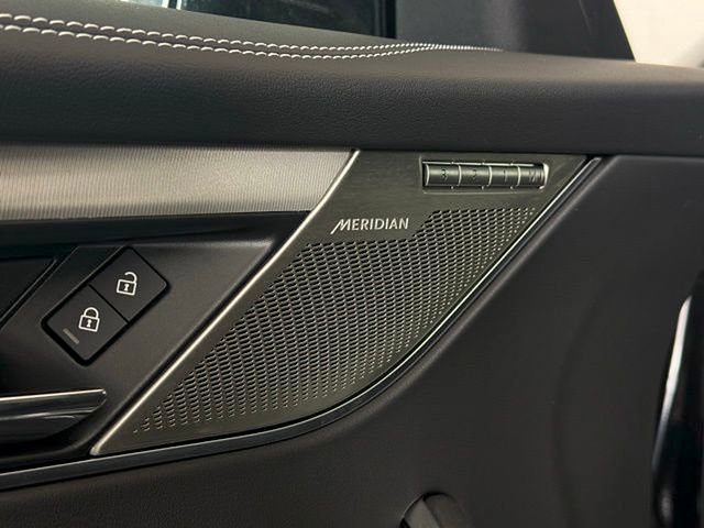 New 2026 Jaguar F-PACE R-Dynamic S image 28