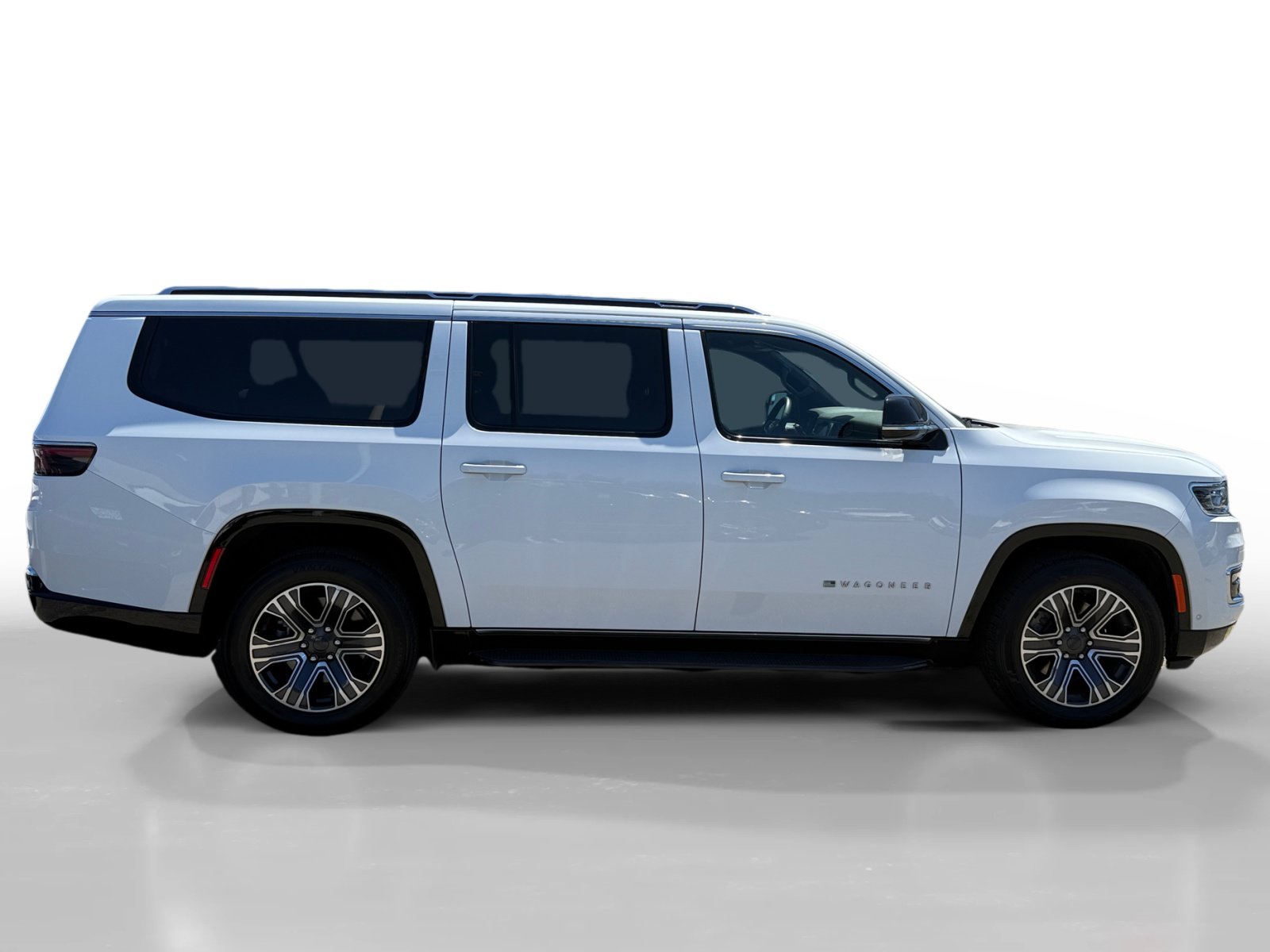 Used 2024 Jeep Wagoneer L Series II RWD image 6