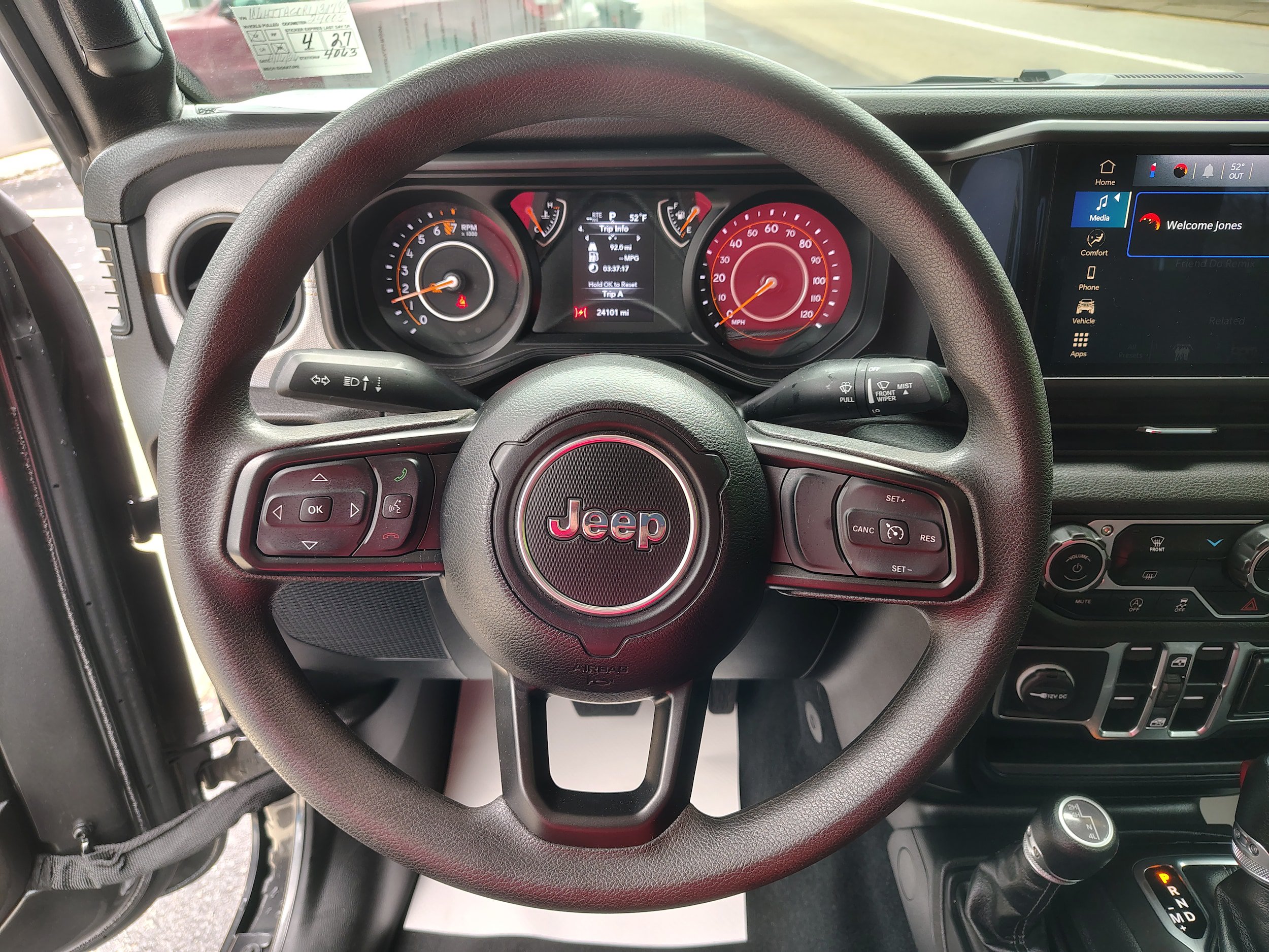 Used 2024 Jeep Gladiator Sport AWD/4WD image 23
