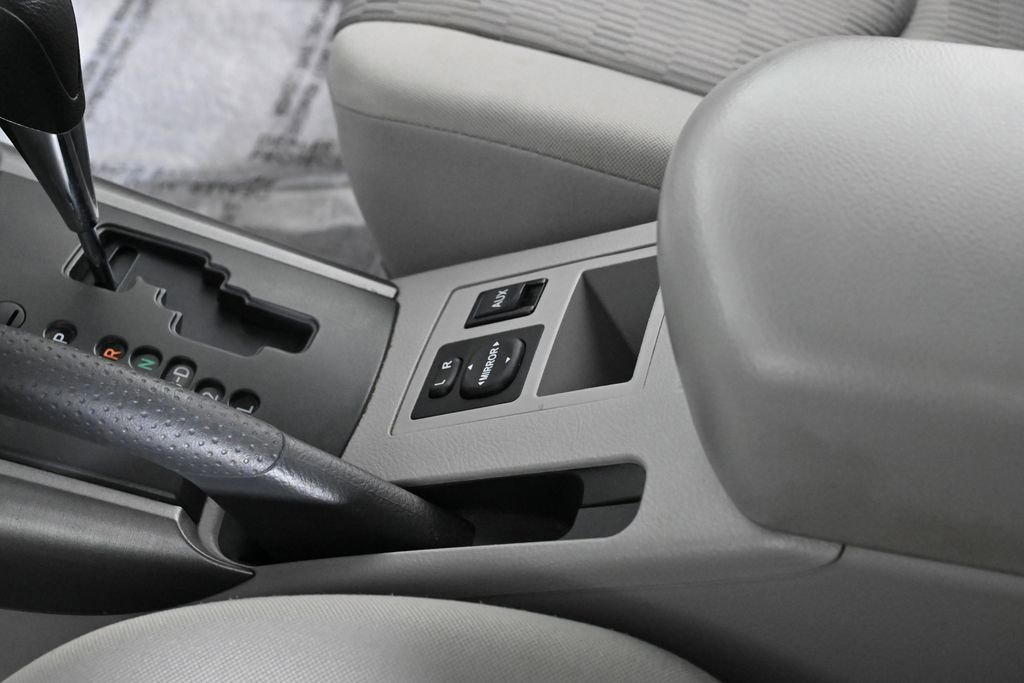 Used 2009 Toyota RAV4 2WD image 16