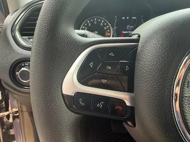 Used 2023 Jeep Renegade Latitude AWD/4WD image 34