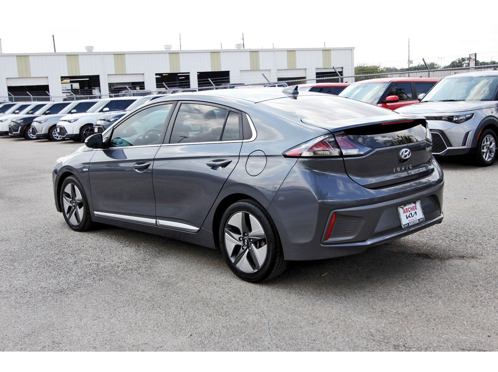 Used 2020 Hyundai Ioniq SEL image 5