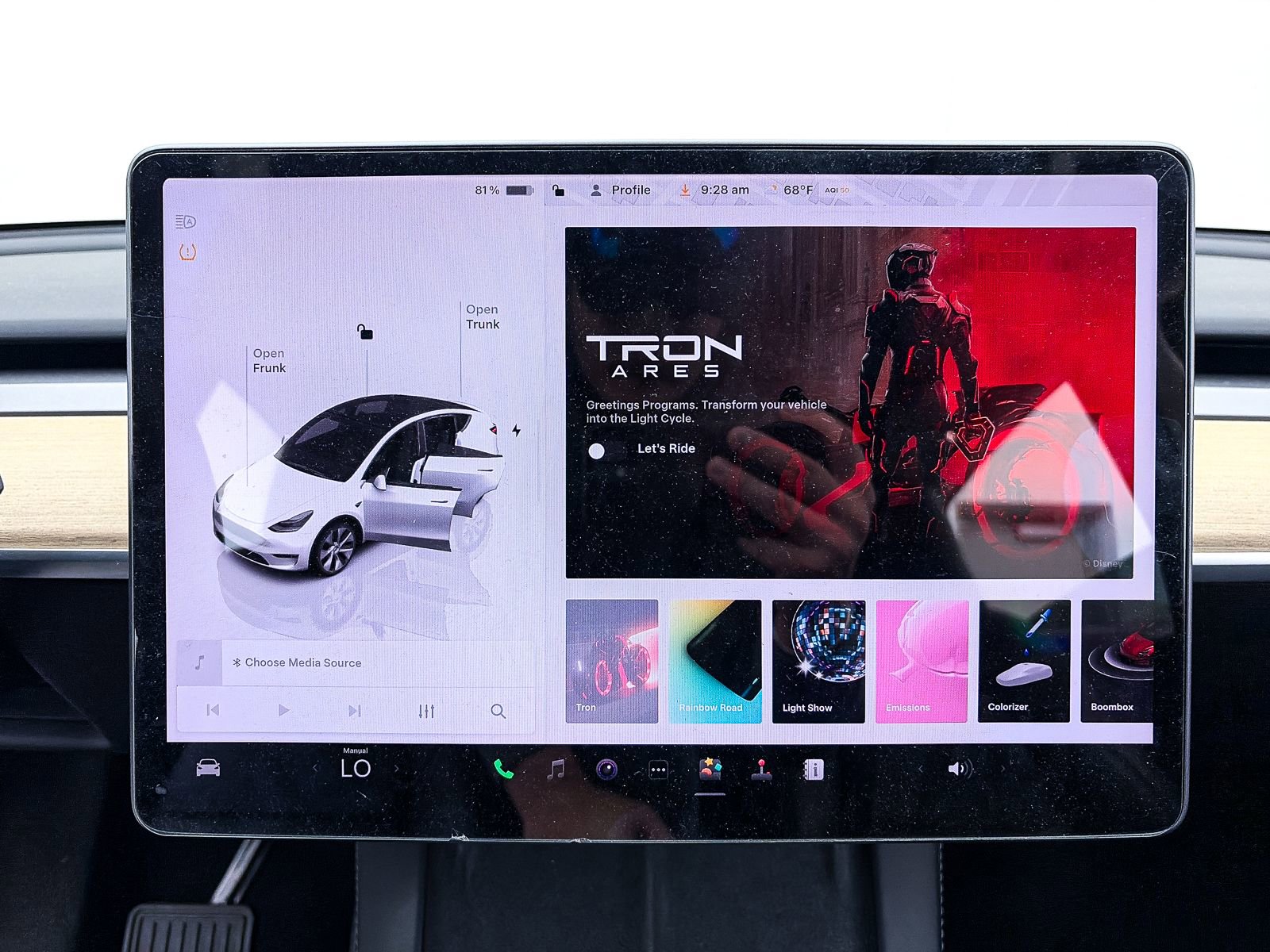 Used 2022 Tesla Model Y Long Range image 21