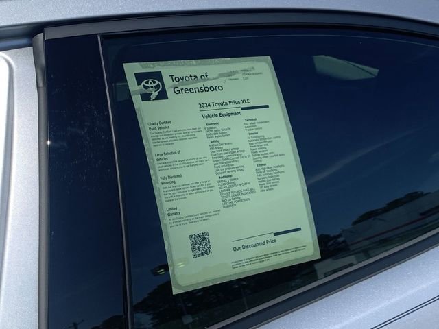 Used 2024 Toyota Prius XLE image 37