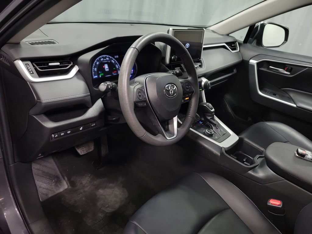 Used 2024 Toyota RAV4 XLE Premium w/ Weather Package AWD/4WD image 17