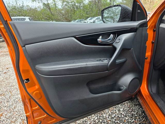 Used 2021 Nissan Rogue Sport SV image 15