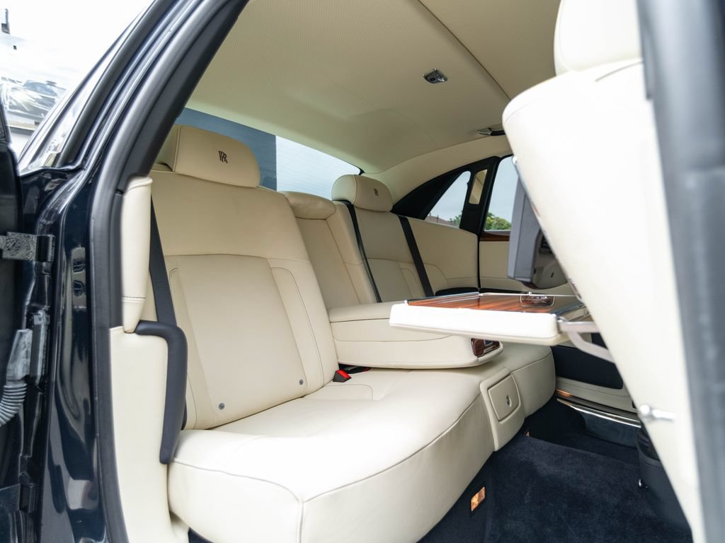 Used 2013 Rolls-Royce Ghost RWD image 32