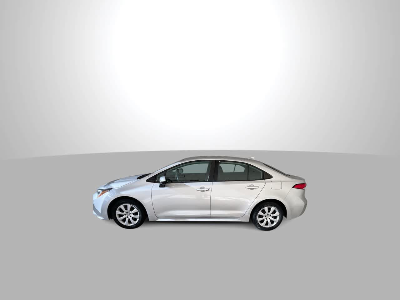 Used 2020 Toyota Corolla LE FWD image 5
