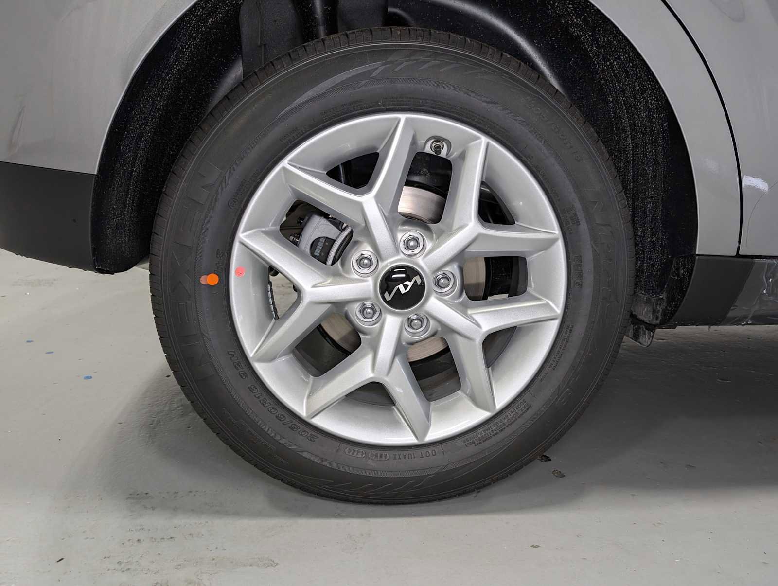 New 2025 Kia Soul LX image 3