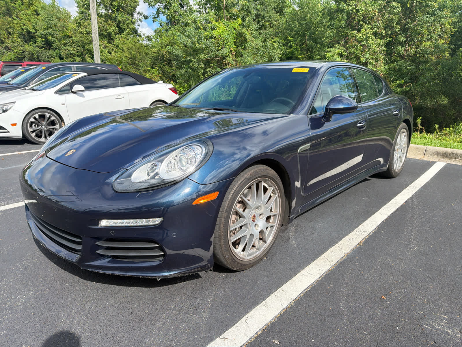 Used 2015 Porsche Panamera RWD image 1