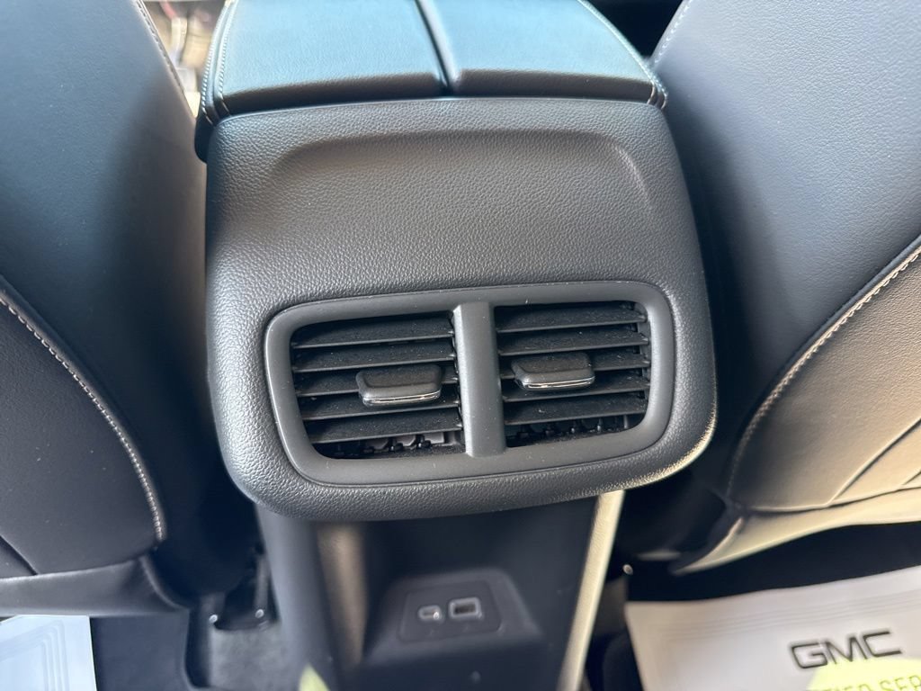 Used 2023 Buick Envision Preferred w/ Sport Touring Package AWD/4WD image 43