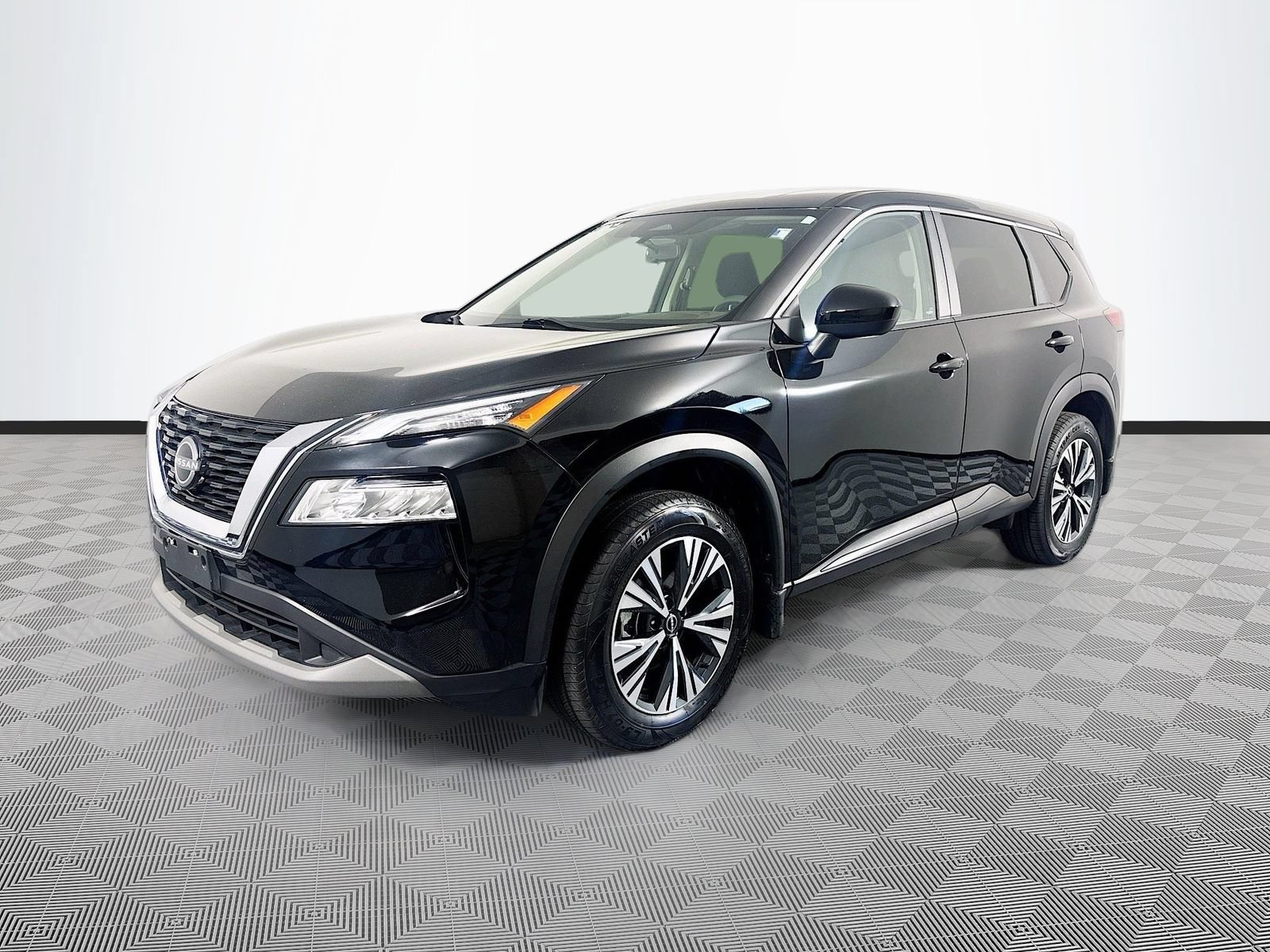 Used 2023 Nissan Rogue SV AWD/4WD image 3