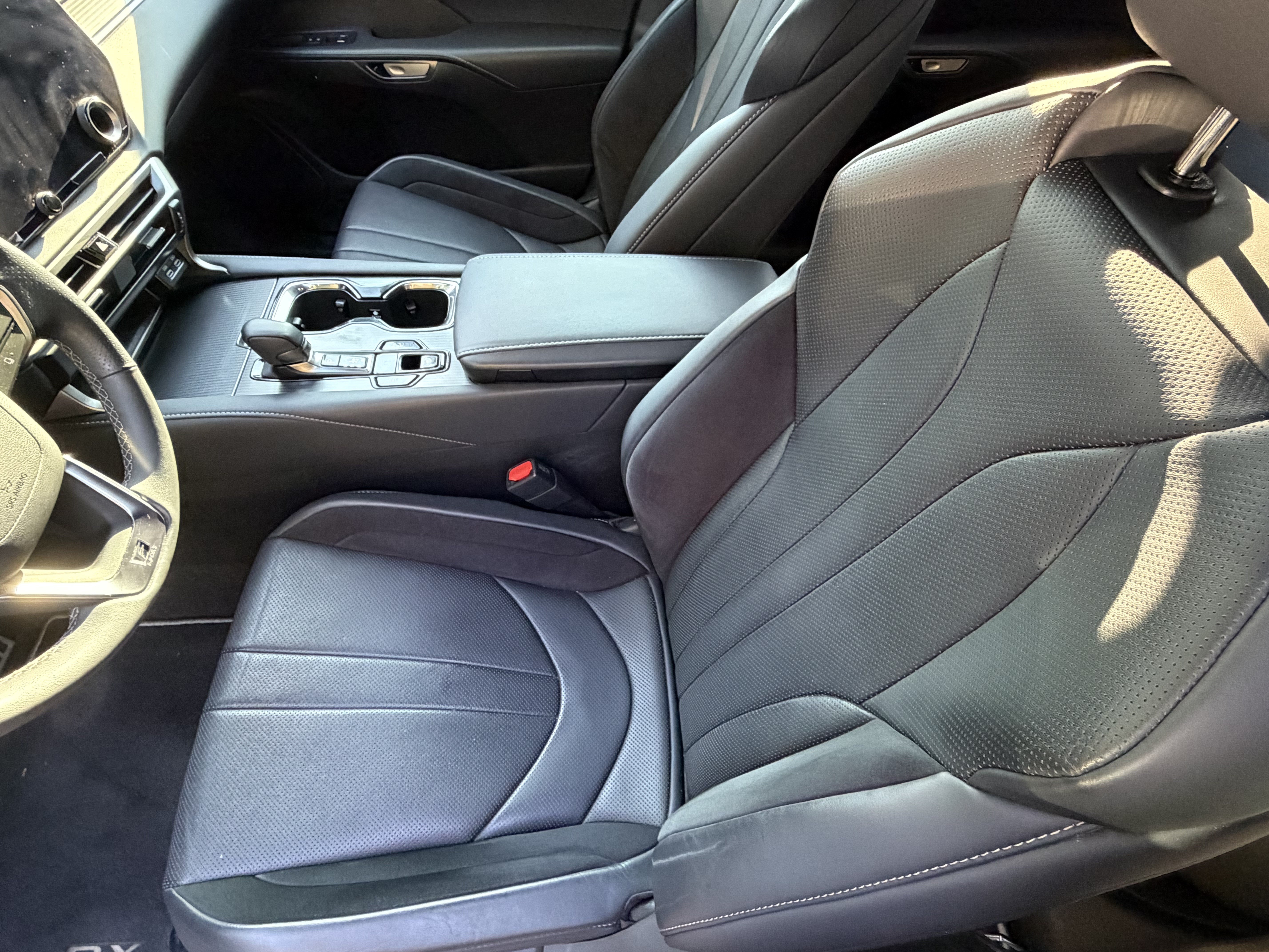 Used 2024 Lexus RX 500h F Sport w/ Convenience Package AWD/4WD image 15