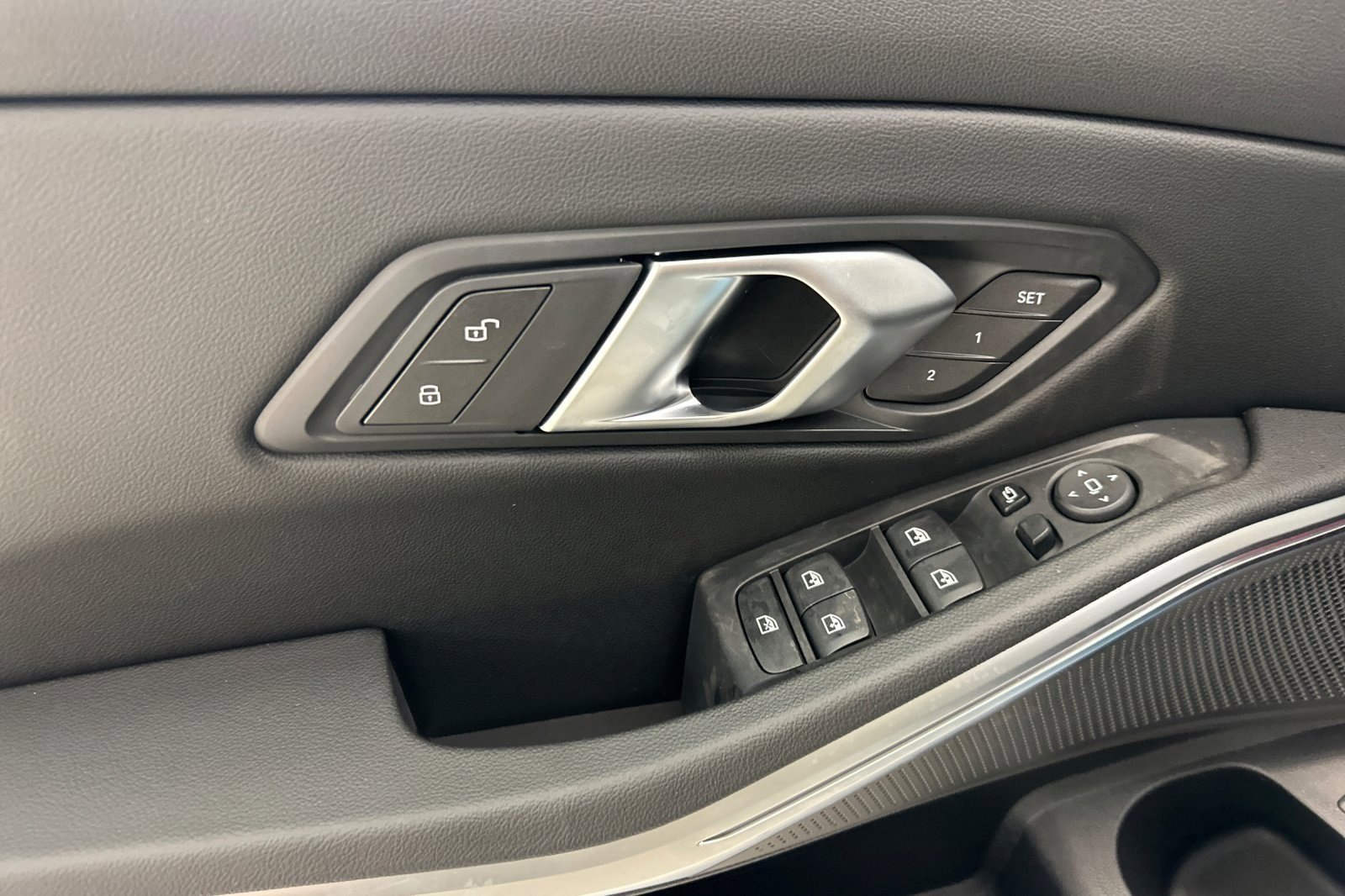 New 2026 BMW 330i Sedan w/ M Sport Package image 13