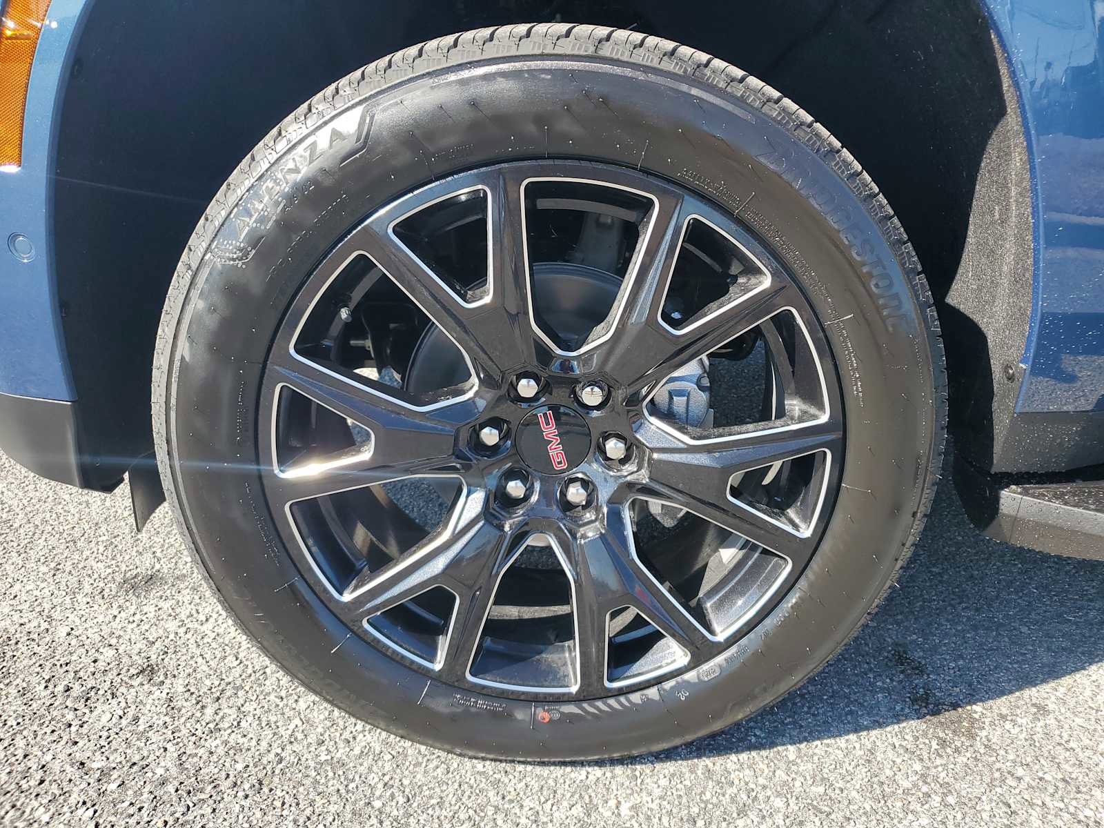 New 2026 GMC Yukon Elevation AWD/4WD image 10