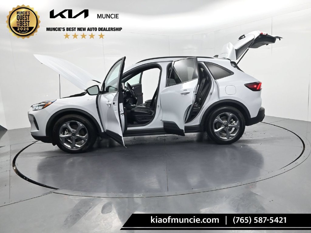 Used 2025 Ford Escape ST-Line FWD image 57